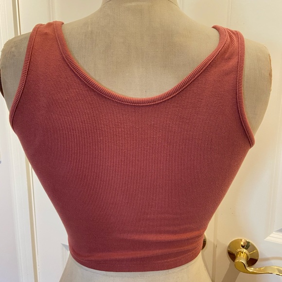 Rust twist detail tank top - Picture 2 of 2